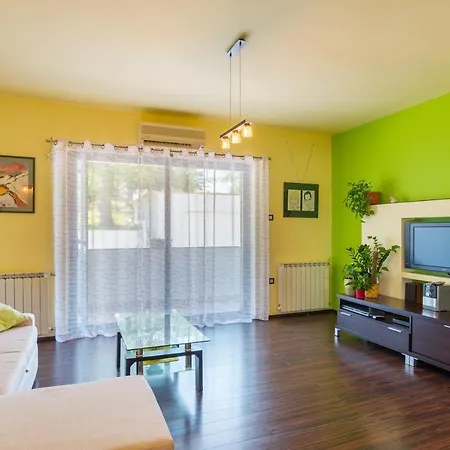 Relaxing Holiday House With Pool Labin (Istria)