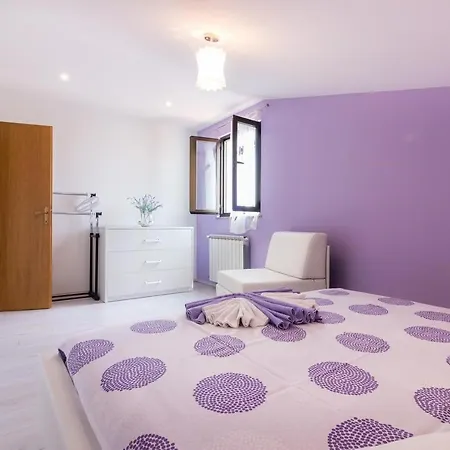 Relaxing Holiday House With Pool Hébergement de vacances *